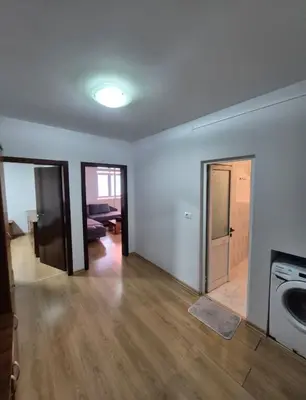 Apartament 3+1 me qera në Myslym Shyri, Tiranë, 130 m². Foto 8 nga 12