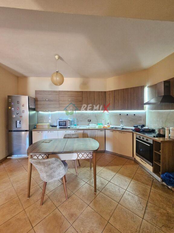 Appartamento 2+1 in affitto a Hotel Antalya Durres, Durazzo, 100 m²