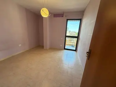 Appartamento 3+1 in affitto a Selvia, Tirana, 130 m². Foto 4 di 7