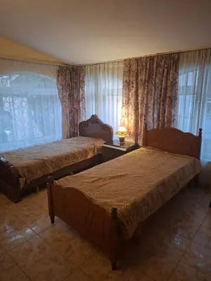 Vilë 2+1 me qera në Komuna e Parisit, Tiranë, 135 m². Foto 7 nga 7