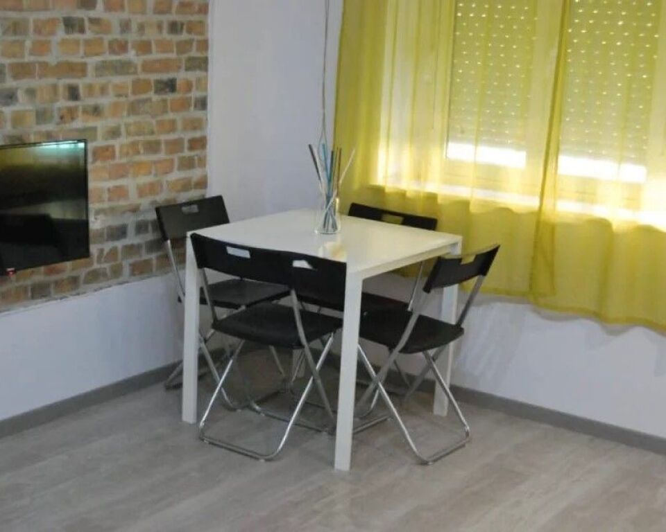 Studio for rent in Rruga e Durrësit, Tirana, 35 m². Photo 2 of 3