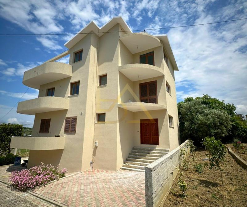 Villa in vendita a Shkallnur, Durazzo, 580 m²