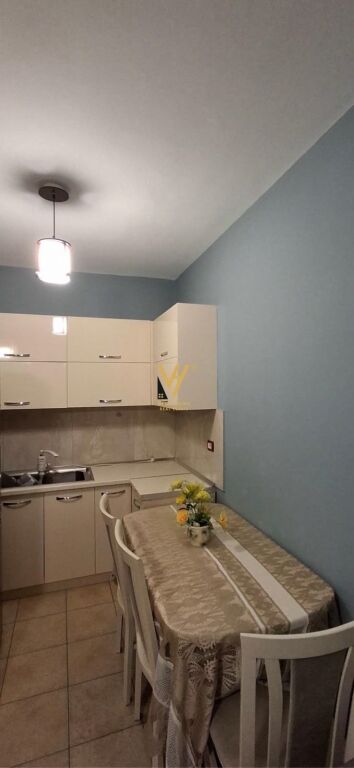 Apartament 1+1 me qera në Astir, Tiranë, 73 m². Foto 2 nga 3