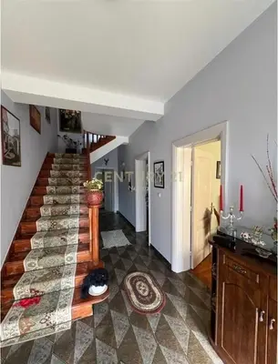 Villa in vendita a Qendër, Coriza, 348 m². Foto 5 di 6