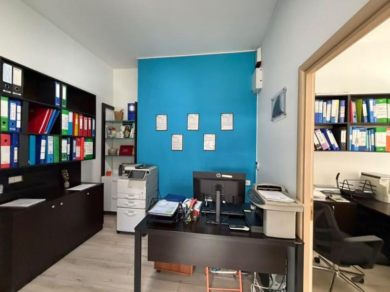 Zyrë me qera në Square 21 Apartments, Tiranë, 42 m². Foto 4 nga 6