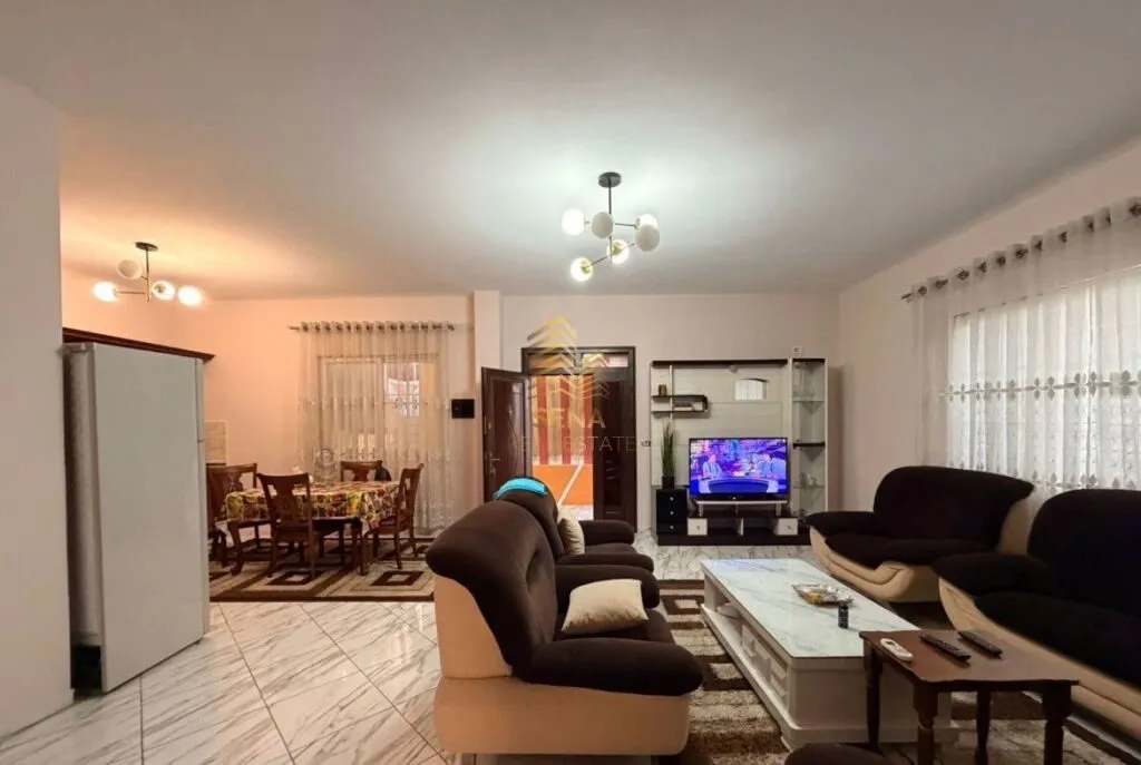 Appartamento 2+1 in affitto ad Univers City, Tirana, 100 m². Foto 1 di 8