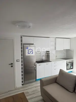 Apartament 1+1 me qera në 5 Maj, Tiranë, 56 m². Foto 2 nga 8