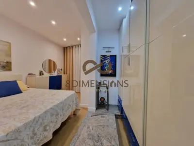 Apartament 3+1 në shitje në Sheshi Skënderbej, Tiranë, 125 m². Foto 6 nga 8