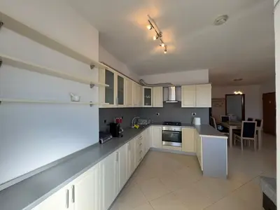 Apartament 2+1 me qera në Stacioni i Trenit, Durrës, 120 m². Foto 6 nga 12