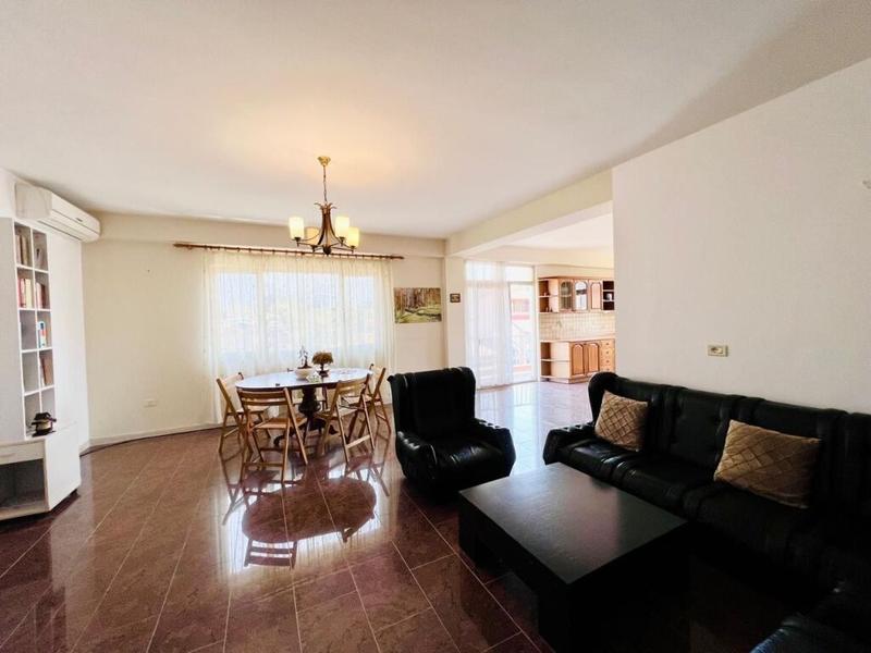 Ufficio in affitto a Rruga e Elbasanit, Tirana, 146 m²