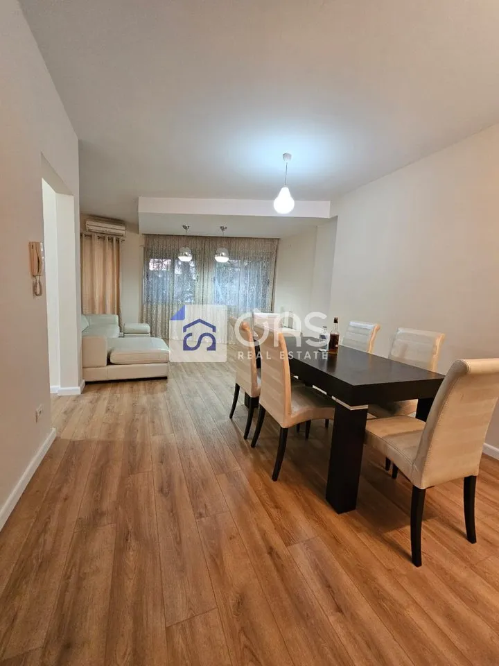 Apartament 2+1 në shitje në Rruga Mine Peza, Tiranë, 98 m². Foto 1 nga 11