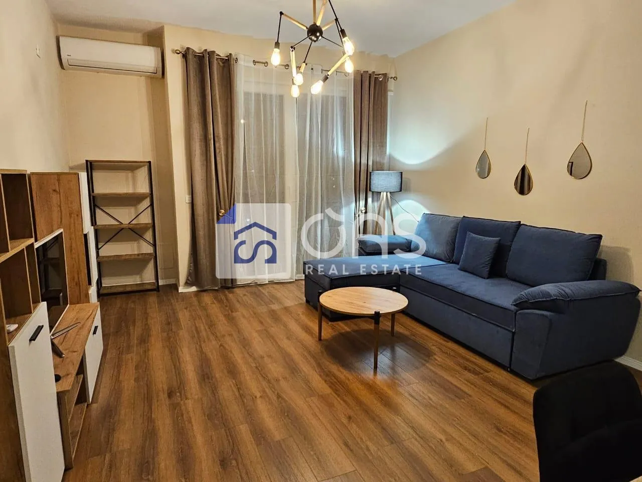 Apartament 2+1 me qera në Rruga 5 Maji, Tiranë, 100 m². Foto 1 nga 6