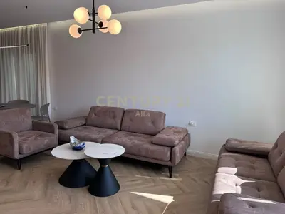 Vilë me qera në Sauk i Vjetër, Tiranë, 240 m². Foto 4 nga 12