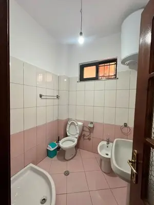 Shtëpi private 1+1 me qera në Siri kodra, Tiranë, 60 m². Foto 5 nga 6