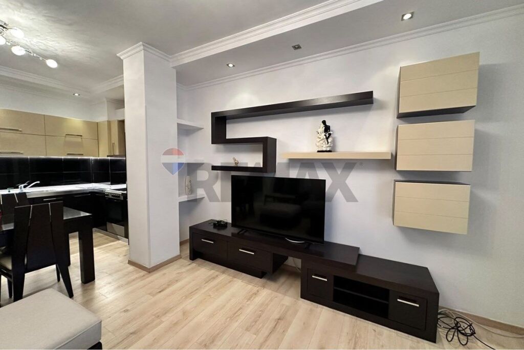 Apartment for rent in Rruga Rrapo Hekali, Tirana, 100 m². Photo 2 of 3