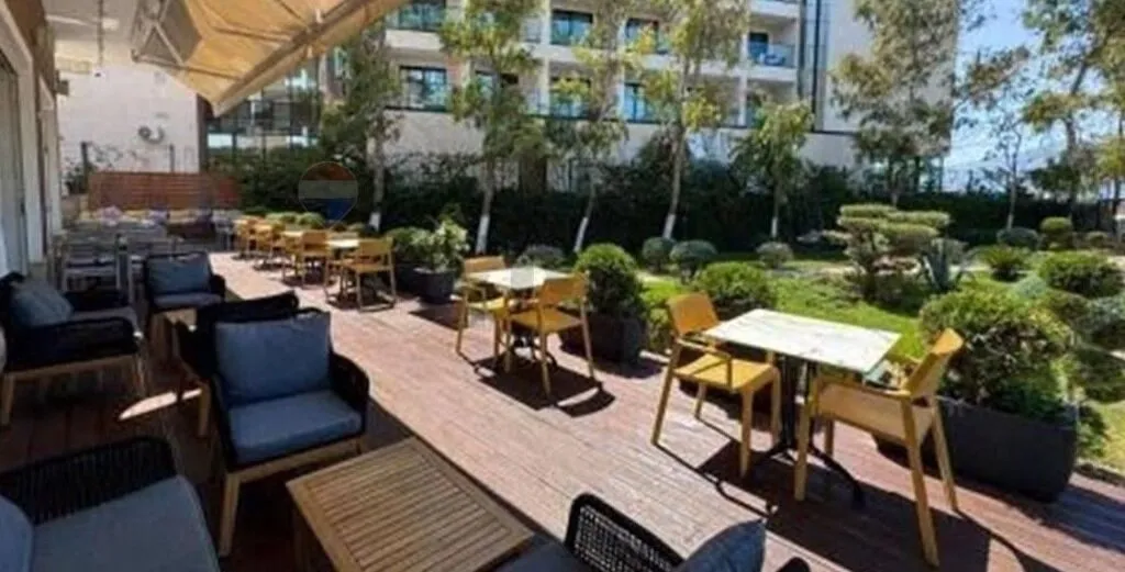 Commercial space for sale in Radhimë, Vlorë, 2,919 m². Photo 1 of 10