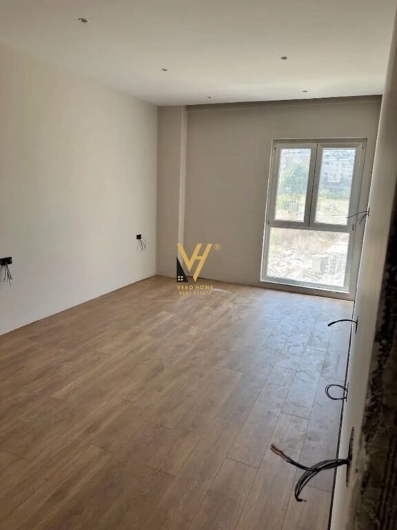 Ambient biznesi me qera në Komuna e Parisit, Tiranë, 117 m². Foto 3 nga 3