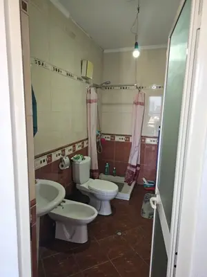 Appartamento 2+1 in affitto a Rruga e Barrikadave, Tirana, 111 m². Foto 6 di 6
