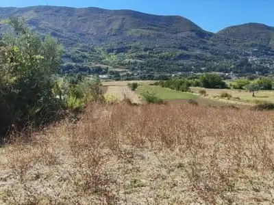 Tokë në shitje në Lundër, Tiranë, 2 000 m². Foto 2 nga 2