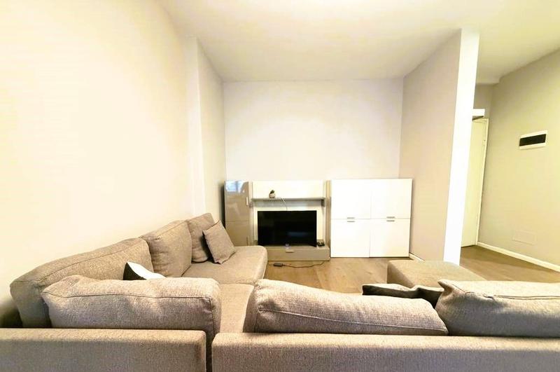 Apartament 1+1 me qera në Rruga Brigada VIII, Tiranë, 75 m²