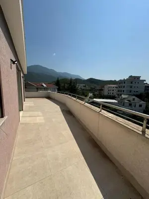 Appartamento in vendita a Tufinë, Tirana, 145 m². Foto 9 di 12