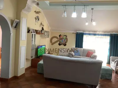 Apartament 2+1 me qera në Ali Demi, Tiranë, 120 m². Foto 1 nga 6