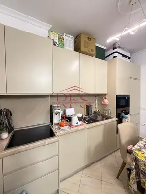 Appartamento 1+1 in vendita a Yzberisht, Tirana, 56 m². Foto 8 di 9
