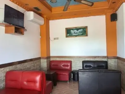 Lokal me qera në Stadiumi Niko Dovana, Durrës, 80 m². Foto 6 nga 6