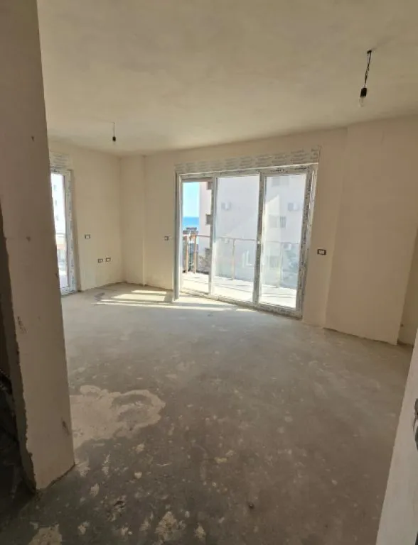 Apartment 1+1 for sale in Rana e Hedhun, Shëngjin, 65 m². Photo 1 of 7