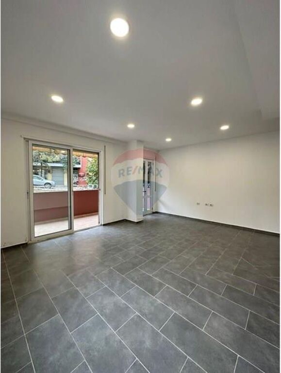 Apartment for rent in Fresku, Tirana, 151 m². Photo 2 of 3