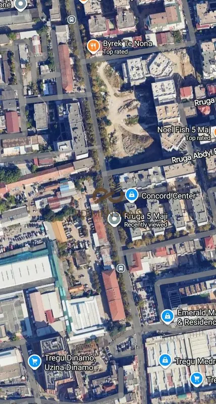 Parking në shitje në Rruga 5 Maji, Tiranë, 40 m²