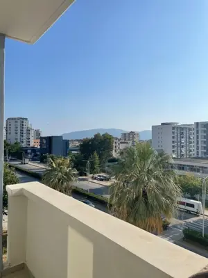 Apartament 2+1 me qera në Transballkanike, Vlorë, 95 m². Foto 10 nga 12