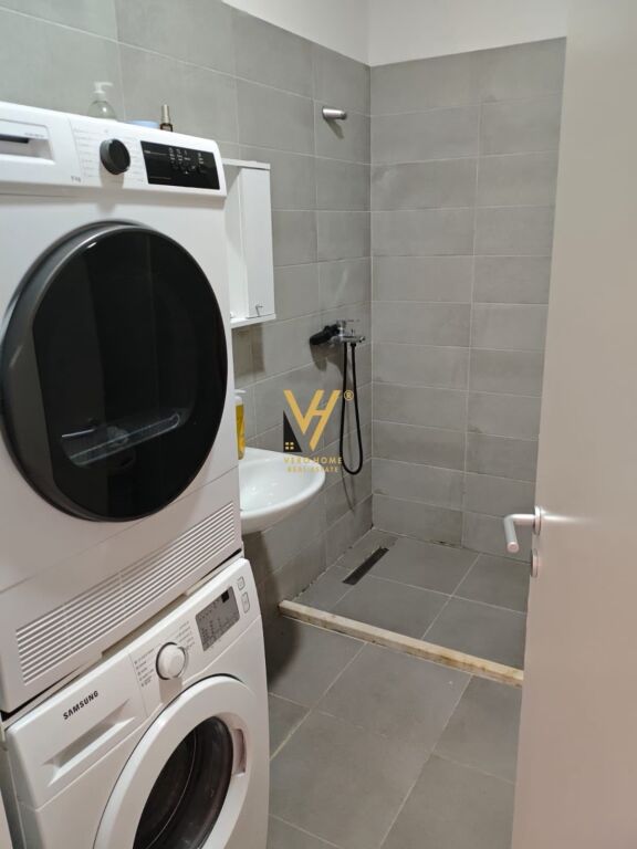 Apartament 1+1 me qera në Ali Demi, Tiranë, 65 m². Foto 3 nga 3