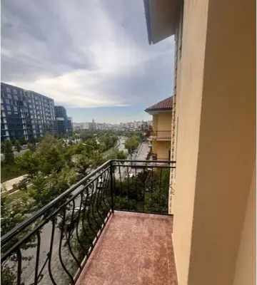 Apartament 1+1 me qera në Brryli, Tiranë, 50 m². Foto 3 nga 5
