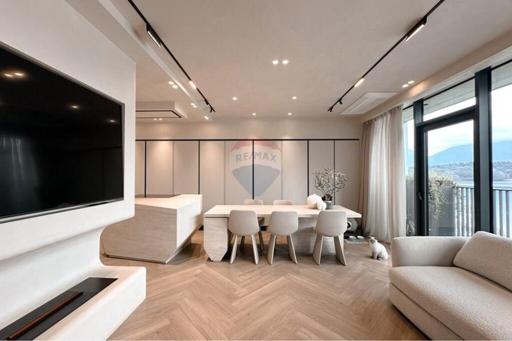 Appartamento in vendita a Liqeni i Tiranës, Tirana, 184 m²