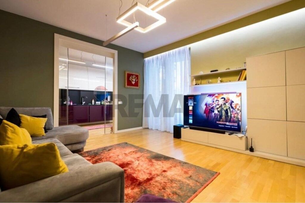 Apartment for rent in Rruga Mine Peza, Tirana, 135 m². Photo 1 of 3