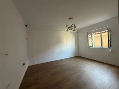 Apartment 1+1 for sale in Shkodër, 47 m². Photo 3 of 6