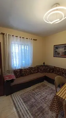 Vilë 2+1 me qera në Jordan Misja, Tiranë, 100 m². Foto 4 nga 9