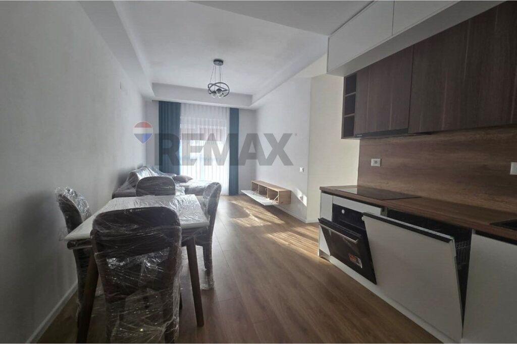Apartament me qera në Kompleksi Mangalem 21, Tiranë, 80 m². Foto 2 nga 3