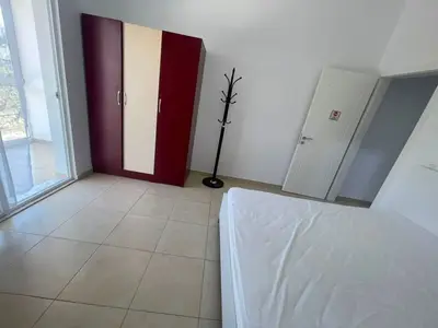 Apartament 1+1 me qera në Qyteti Studenti, Tiranë, 50 m². Foto 4 nga 6