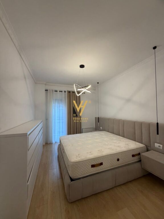 Apartament 3+1 me qera në Rruga e Kosovarëve, Tiranë, 135 m². Foto 2 nga 3