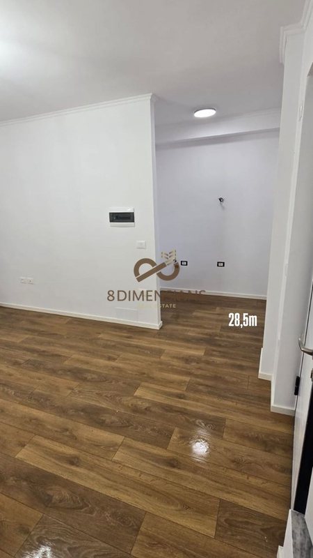 Monolocale in vendita a Komuna e Parisit, Tirana, 28 m²