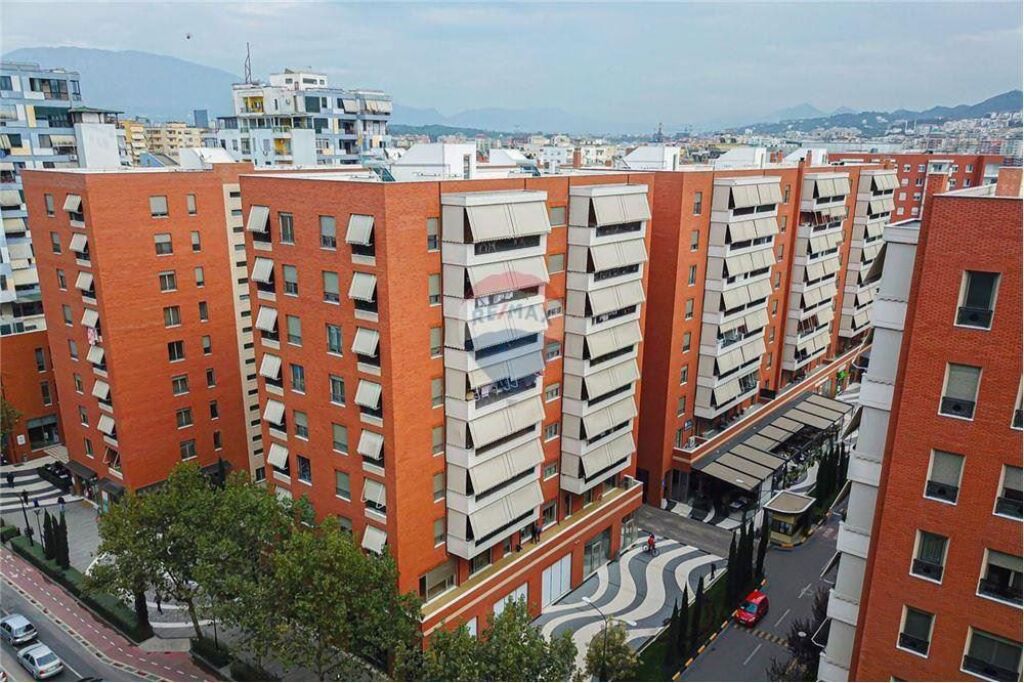 Ufficio in affitto a Kompleksi Delijorgji, Tirana, 565 m². Foto 3 di 3