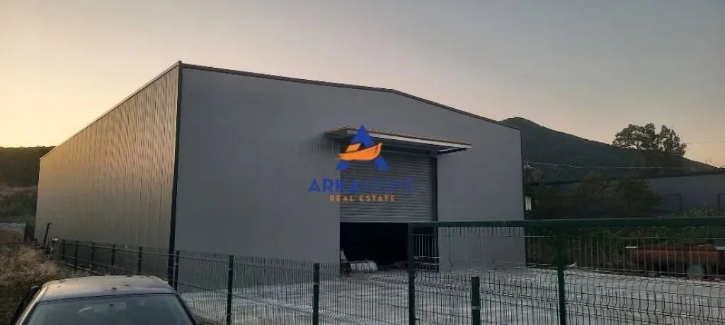 Warehouse for rent in Tufinë, Tirana, 400 m². Photo 1 of 5