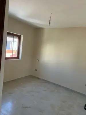 Apartament 1+1 me qera në Rruga e Dëshmorëve, Durrës, 40 m². Foto 5 nga 6