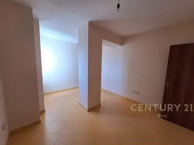 Apartament 2+1 në shitje në Rruga Mujo Ulqinaku, Durrës, 107 m². Foto 10 nga 12