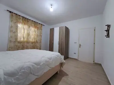 Appartamento 2+1 in affitto a Stacioni i Trenit, Durazzo, 80 m². Foto 3 di 7