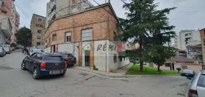 Shtëpi private 2+1 në shitje në Rruga Gjergj Komnino, Durrës, 154 m². Foto 2 nga 4