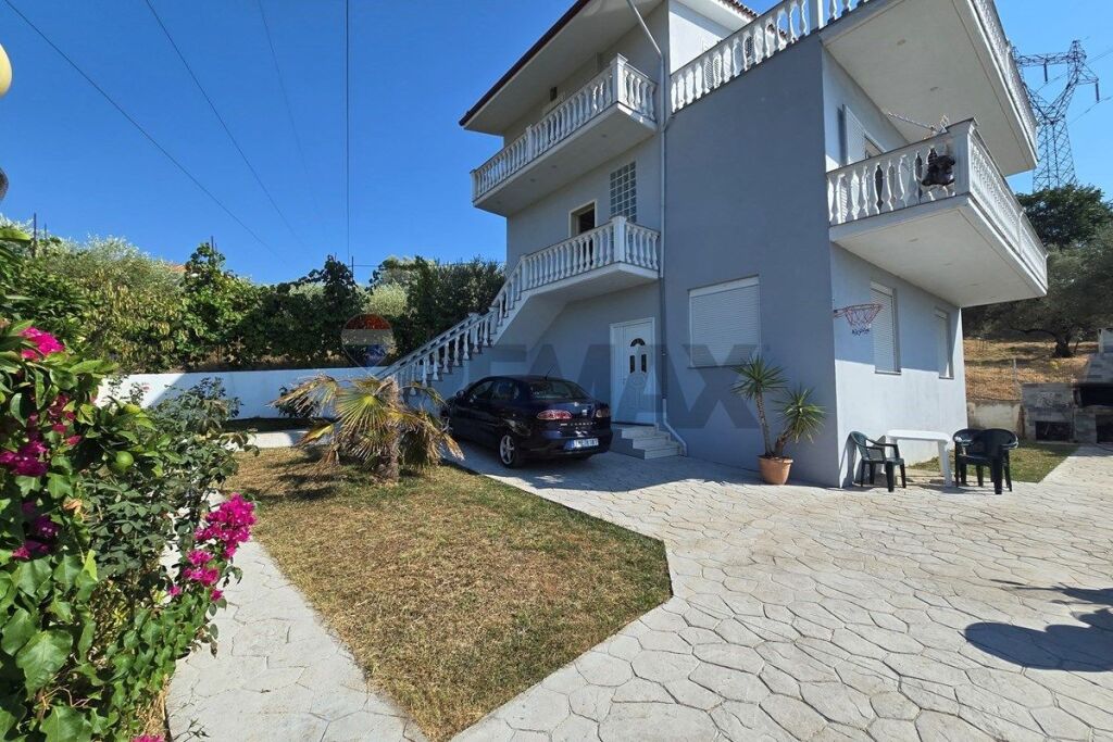 Villa for rent in Paskuqan, Kamëz, 231 m². Photo 1 of 3