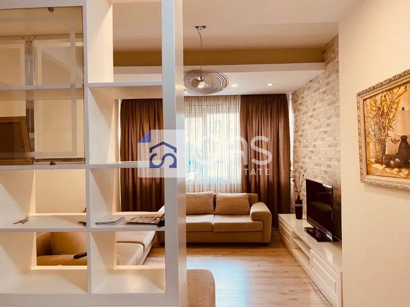 Appartamento 2+1 in affitto a Brryli, Tirana, 120 m²